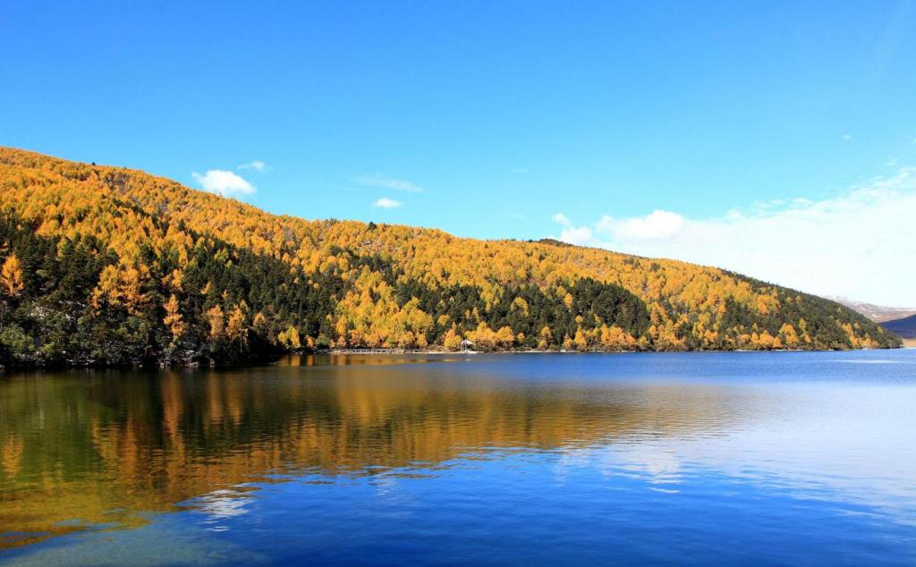 成都出發(fā)周邊2日自駕游：木格措-紅石灘公園2日周末自駕游