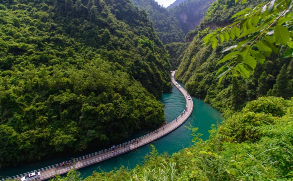 廣東出發(fā)湖北9日自駕游：梵凈山-芙蓉鎮(zhèn)-獅子關(guān)-恩施大峽谷9日休閑自駕游