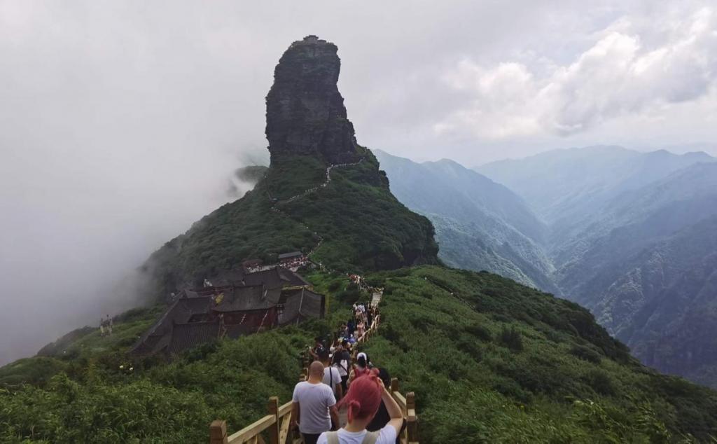 廣東出發(fā)貴州6日自駕路書：東漓古村-千戶苗寨-梵凈山-賀州6日深度自駕游